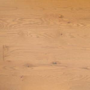 Red Oak Character Prefinished Nutmeg (20 Sheen) flooring sample